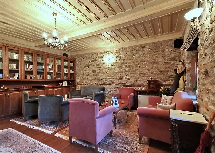 Hotell Archontiko Andritsaina